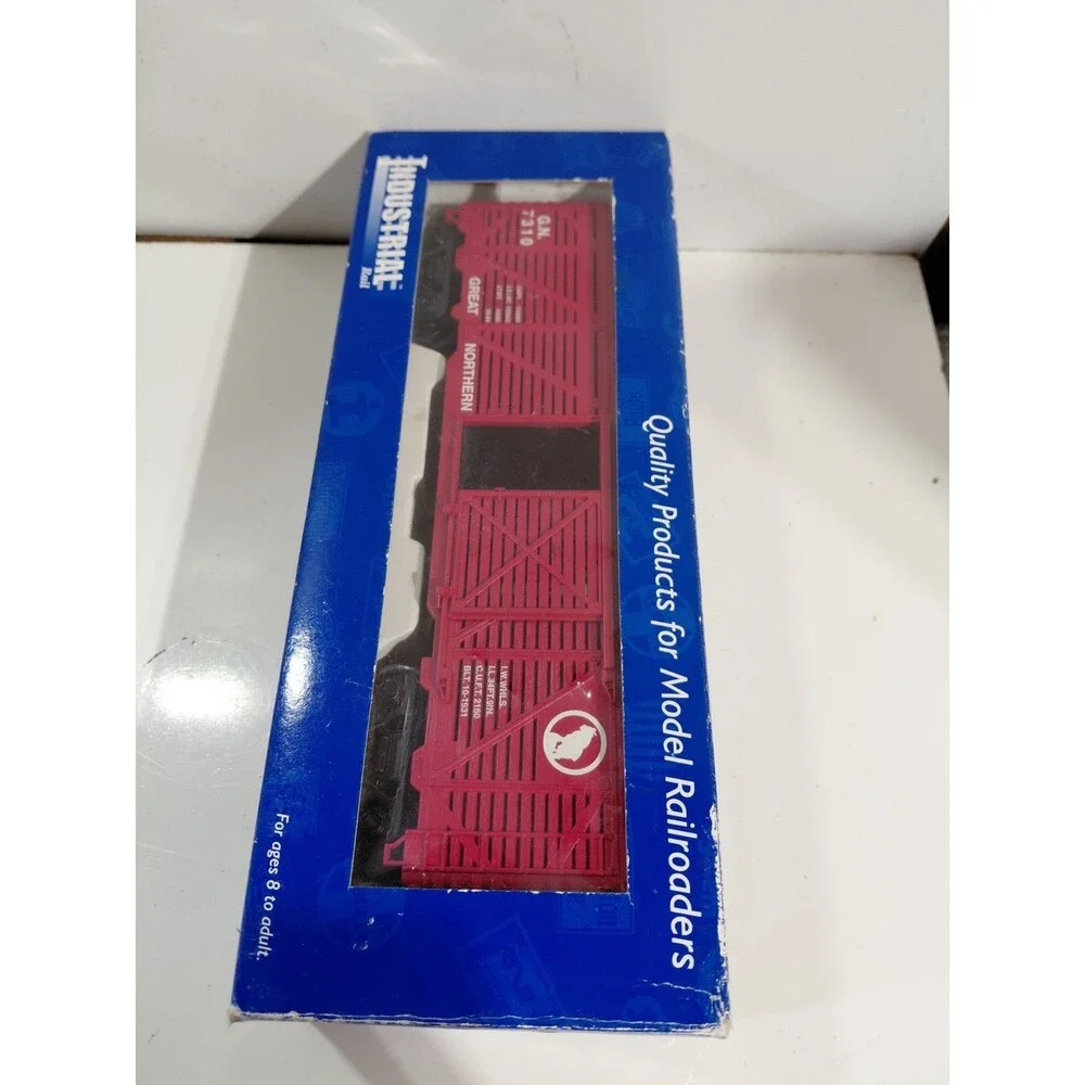 Industrial Rail 3002 O Gauge Model Railroad Great Northern Cattle Car w/Box